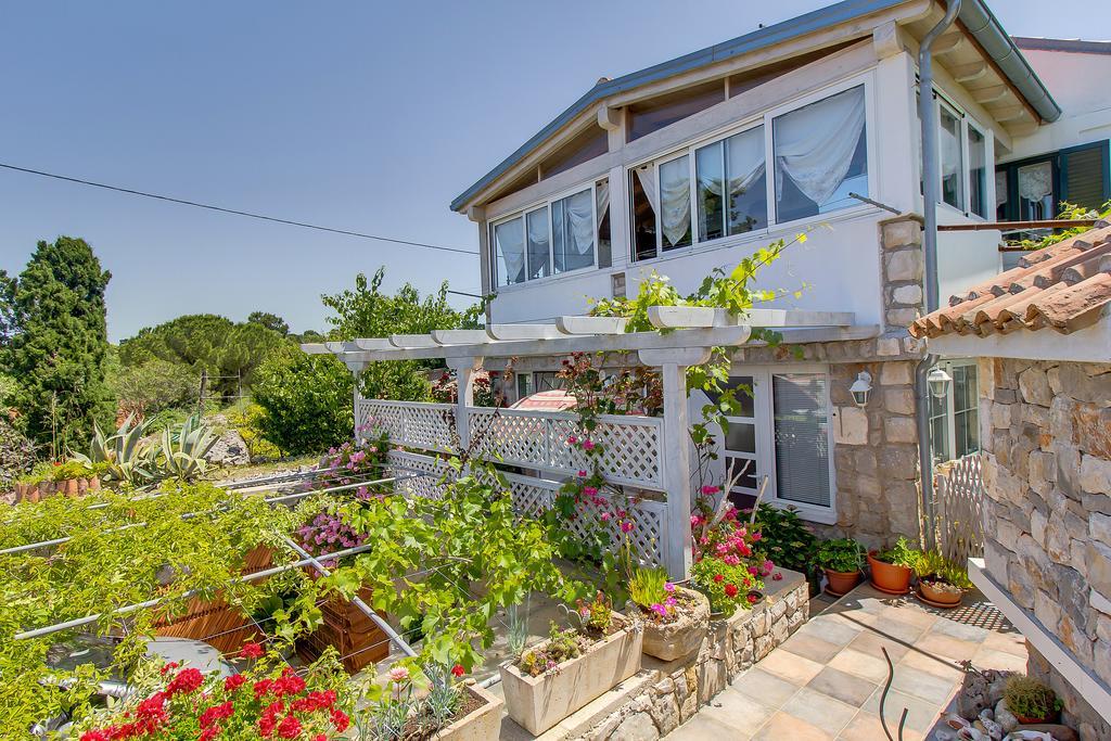 Apartment Neno - Terrace & Parking Veli Losinj Bagian luar foto