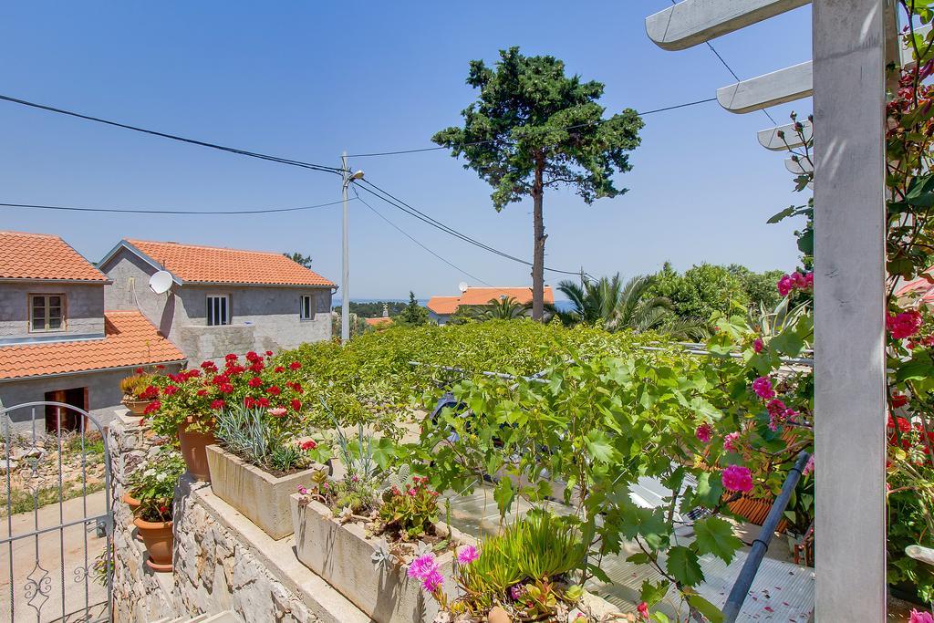Apartment Neno - Terrace & Parking Veli Losinj Bagian luar foto