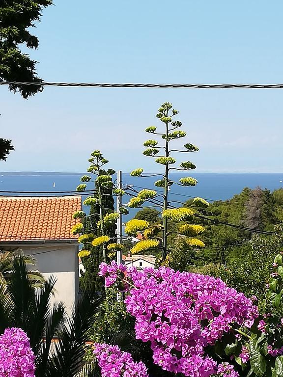 Apartment Neno - Terrace & Parking Veli Losinj Bagian luar foto