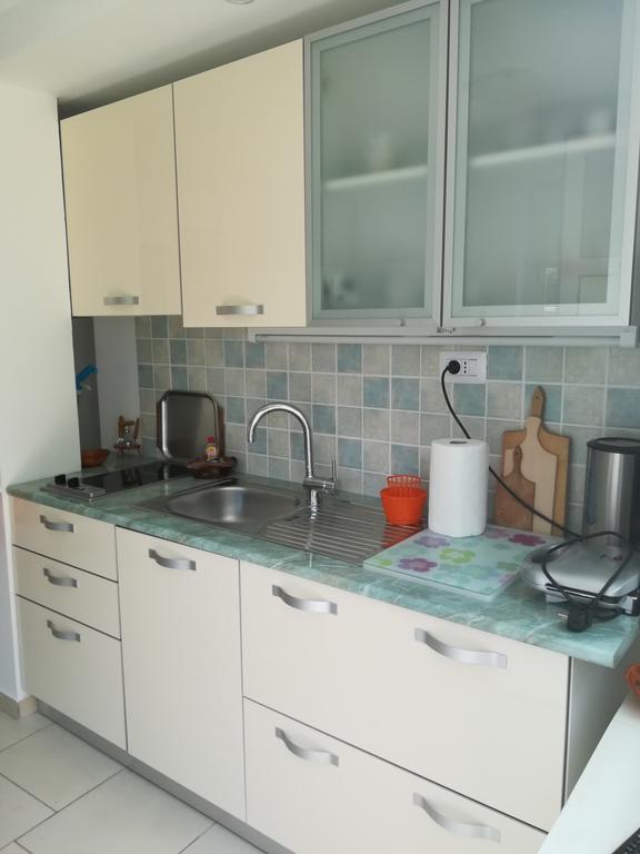 Apartment Neno - Terrace & Parking Veli Losinj Bagian luar foto