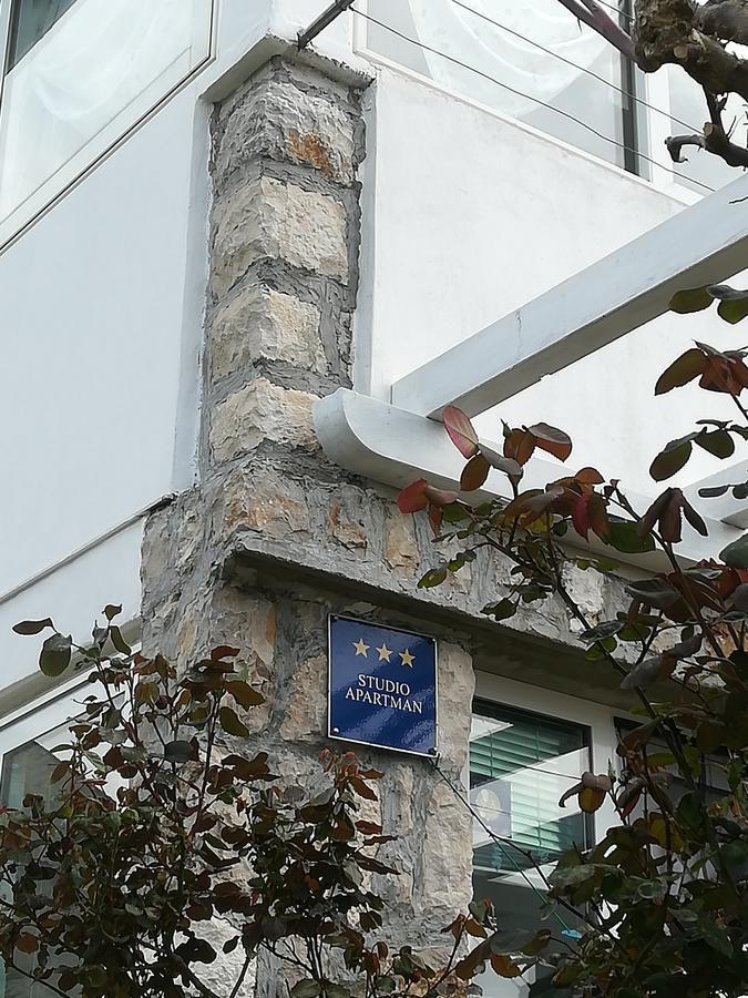 Apartment Neno - Terrace & Parking Veli Losinj Bagian luar foto